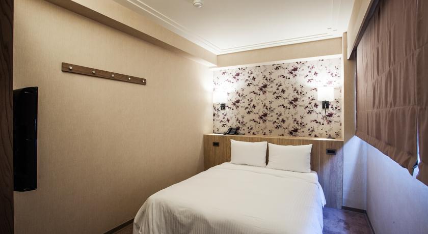 Citizen Hotel Тайпей Екстериор снимка