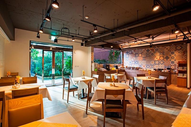 Citizen Hotel Тайпей Екстериор снимка