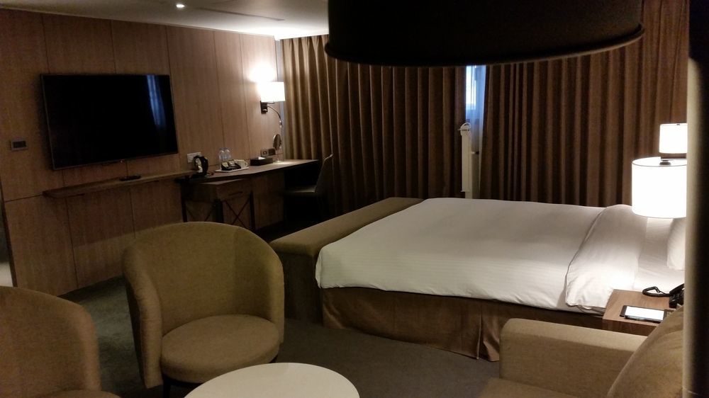Citizen Hotel Тайпей Екстериор снимка