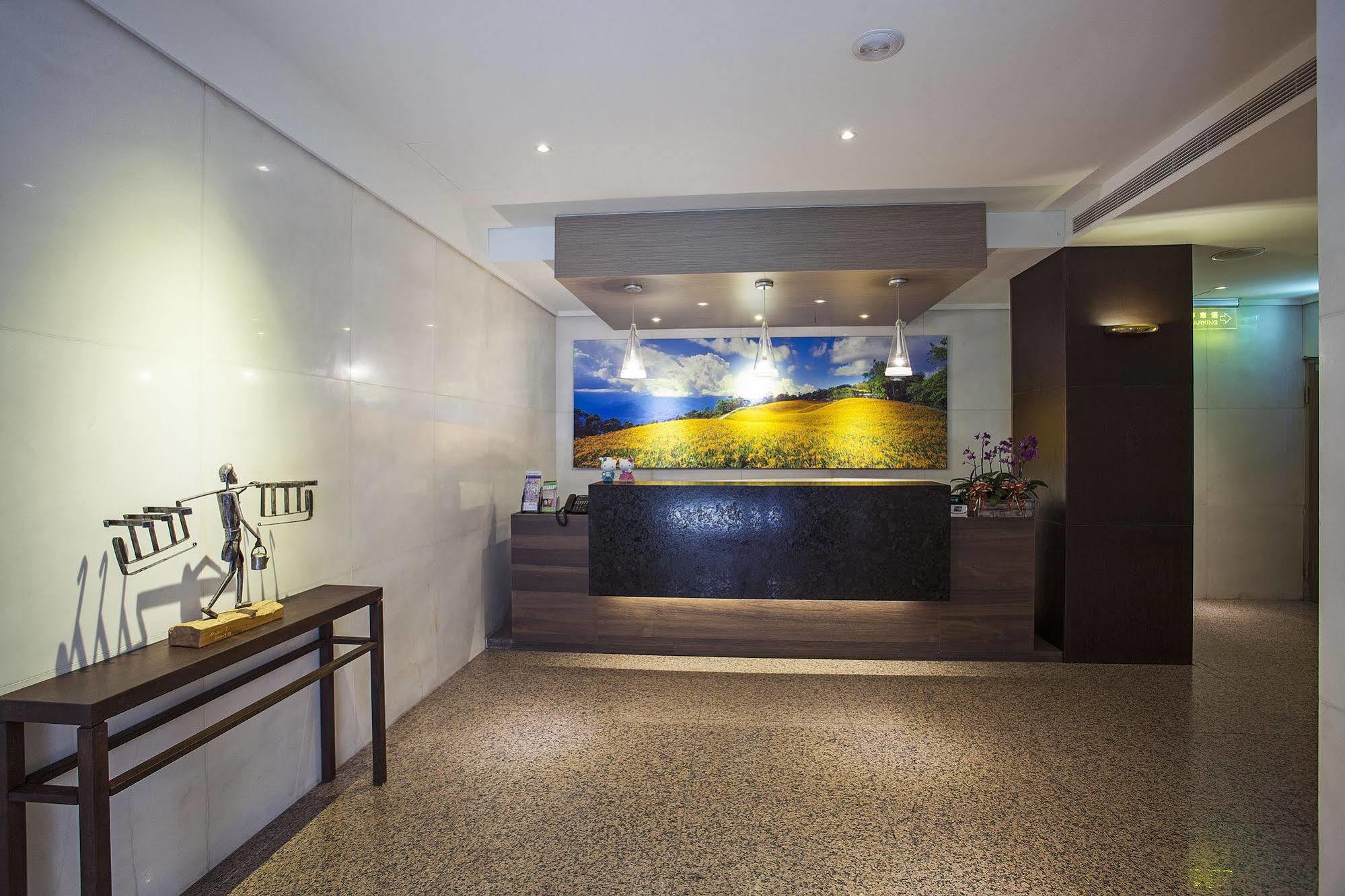 Citizen Hotel Тайпей Екстериор снимка